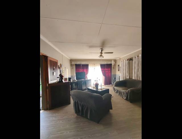 3 BEDROOM HOUSE FOR SALE IN SASOLBURG EXT 12